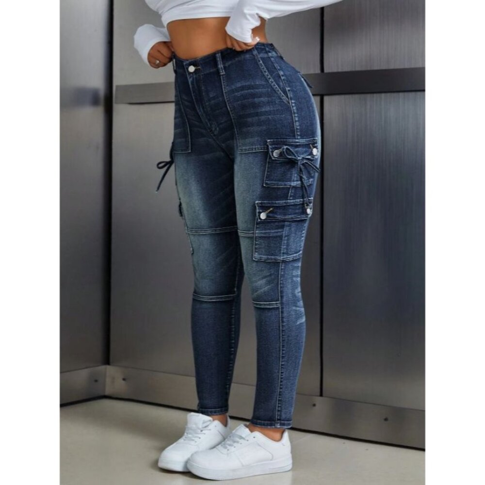 SHEIN ICON Plus Size Front Button Pockets Butterfly Jeans - Size 0XL
